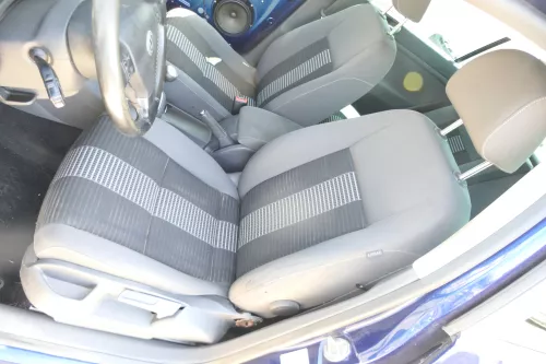 Q806 VW Golf 5 1K auch Plus 5M Sitz vorne links Fahrersitz Sitzheizung United