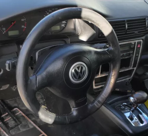 Q877 VW Golf 4 Bora Lenkrad 3 Speichen - abgenutzt