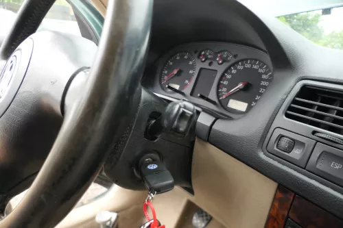 Q934 VW Golf 4 Bora Lenkrad 3 Speichen - abgenutzt (181053)