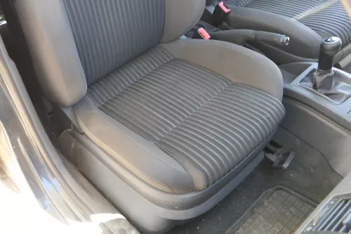 Q807 Caddy 2K Sitz vorne rechts Beifahrersitz - für Post Caddy - Polo 9N   SHZ (182398)