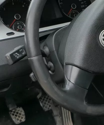 Q985 VW Touran Golf 5 Lenkrad 3 Speichen Lederlenkrad R-Line Rline (183131)