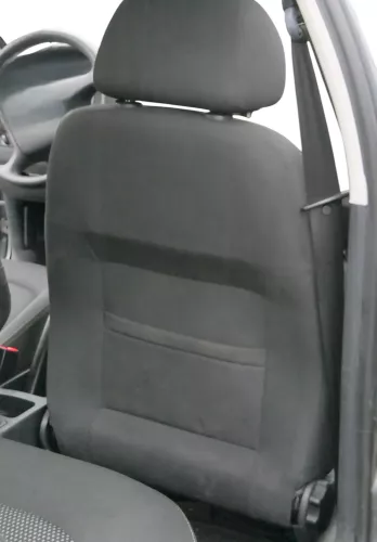 Q899 VW Caddy 2K Sitz vorne rechts Beifahrersitz (184814)