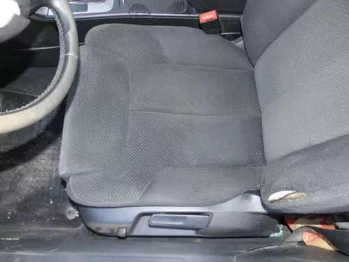 Q1040 Sitz 3C links vorne elektrisch (185107)