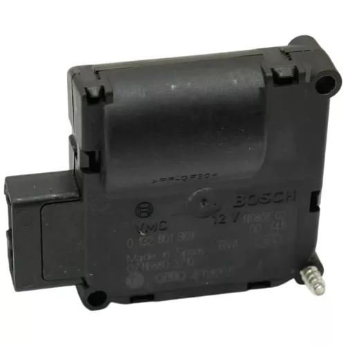 VW T5 A6 4F Touareg Stellmotor Heizung Luft 4F0820511B (146873)