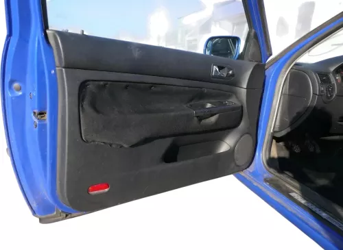 1x Golf 4 Bora Türverkleidung Verkleidung Tür vorne links 2/3-Türer schwarz Grif