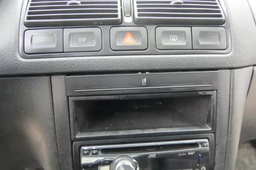 VW Golf 4 Bora Becherhalter Getränkehalter Dosenhalter Halter Getränke Dosen