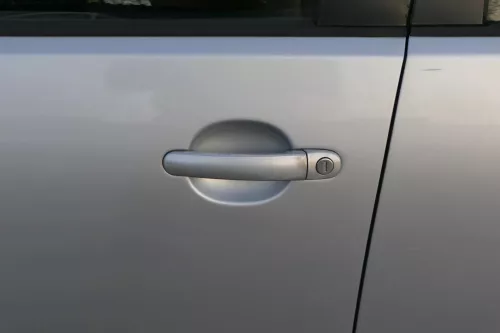 VW Polo 9N 9N3 Tür vorne links Fahrertür silber grau LA7W 4/5-Türer ohneAnbautei (201774)