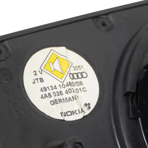 Audi A6 4A 100 80 Box Lautsprecher Hutablage 4A5035402 4A5035399 (201796)