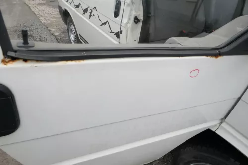 VW T4 Tür vorne rechts weiß R902 Beifahrertür Caravelle 7D0831056C ohneAnbauteil (177129)