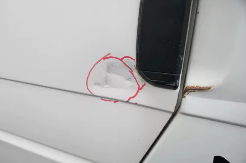 VW T4 Tür vorne links Fahrertür Caravelle Multiavan weiß R902 -ohne Anbaute (177139)