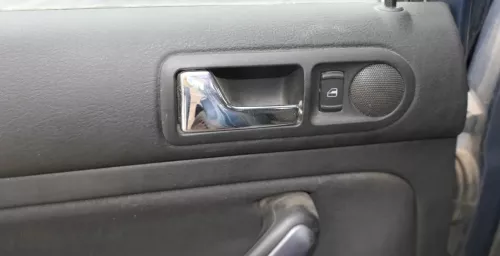 1x VW Golf 4 1J Limousine Türverkleidung Verkleidung Tür hinten links schwarz (201874)