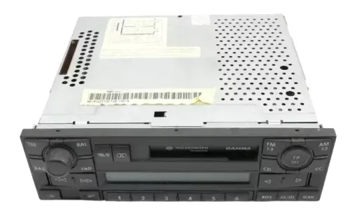 VW Golf 4 Bora Radio Gamma 1J0035186E original mit Code - für CD (126411)