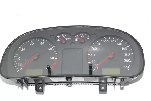 VW Golf 4 Tacho Tachometer Kombiinstrument 233.000km 1J0920802 1,4 16V 75PS 55kw (202077)