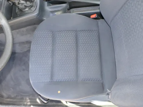 Audi A4 B5 Sitz Fahrersitz vorne links höhenverstellbar (202115)