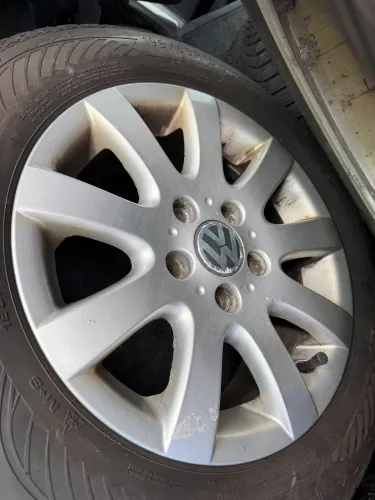 1x Felge Alufelge VW Golf 5 Touran 6,5jx15H2 ET50 1K0601025AQ Alu original  1d (202126)