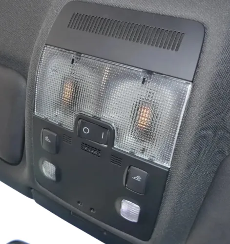 Audi A3 8P Schalter Innenleuchte Leuchte Lampe Leseleuchte 8P0947135D schwarz (202235)