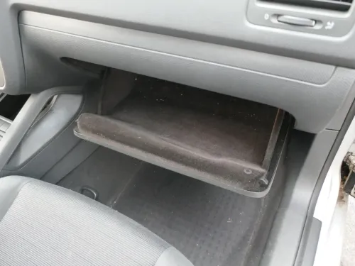 VW Golf 5 Deckel Klappe für Handschuhfach Handschuhfachdeckel antrazit (202261)