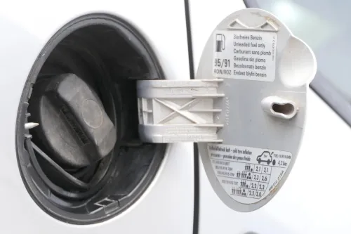 VW Polo 6N2 6N Tankdeckel Deckel Tank Tankverschluß silber LB7Z Tankklappe (157530)