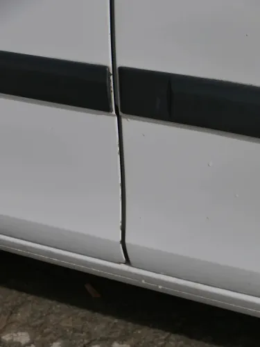 Fabia 5J Kombi + Limo Tür vorne links Fahrertür - weiß LF9E -ohne Anbauteile (202333)