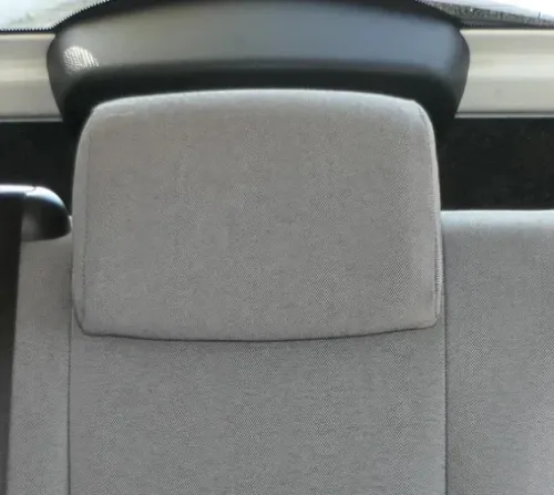 1x Skoda Fabia 5J Kopfstütze hinten in der Mitte - silber anthrazit