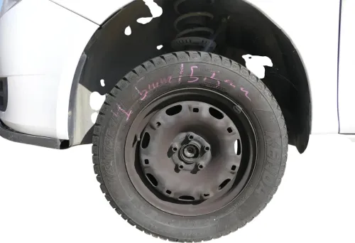 4x VW Polo 9N Felgen Reifen 175/70 R14 84T Winterreifen 5jx14H2 ET35 ca. 5-7mm (202370)