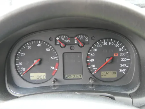 VW Golf 4 Tacho Tachometer Kombiinstrument 232.000km 1J0919881C 1,6-2,8