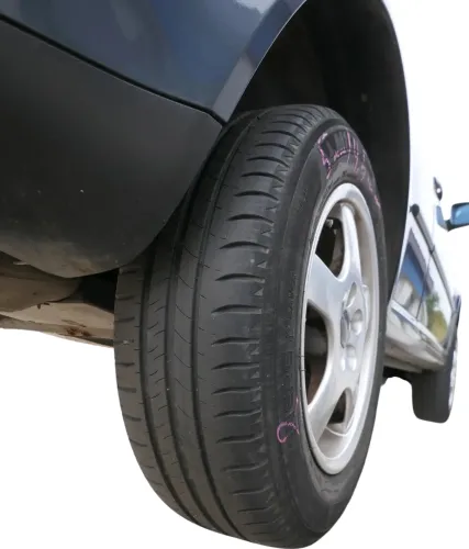 Golf 4 Bora Alufelgen 195/65 R15 91H Sommerreifen Reifen ca.5mm Borbet (202401)