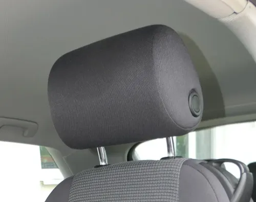 Audi A3 8P Kopfstütze vorne vorn links - soul schwarz- verstellbar