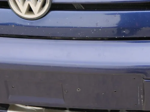 VW Golf 3 Grill Kühlergrill VW Zeichen Logo Grillleiste Leiste blau LC5L (202443)
