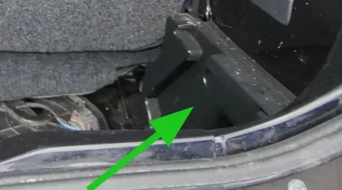 VW Up Mii Aufnahme Ladeboden Verkleidung Abdeckung Kofferraum rechts (202568)