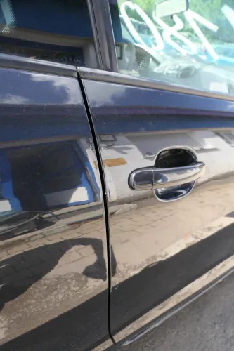 Ibiza 6J Tür vorne rechts Beifahrertür schwarz LC9Z 2/3-Türer - ohne Anbauteile (202655)