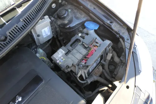 Skoda Fabia 5J Rohr Unterdruckrohr Bremse Rückschlagventil Ventil 6Q1612041CP (202657)